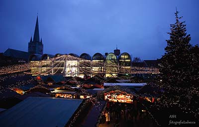 Weihnachtsmarkt auf dem Lübecker Marktplatz